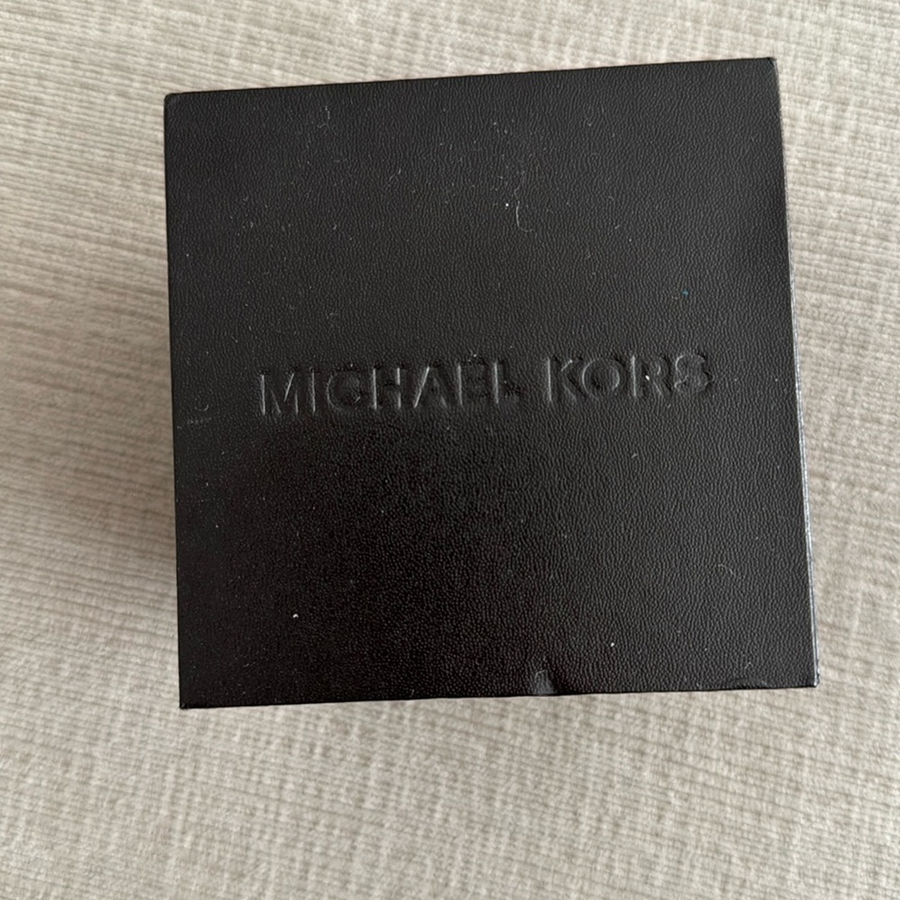 Michael Kors Slim Runway Gold and Pink Watch - 42mm - Used - Picture 13 of 15